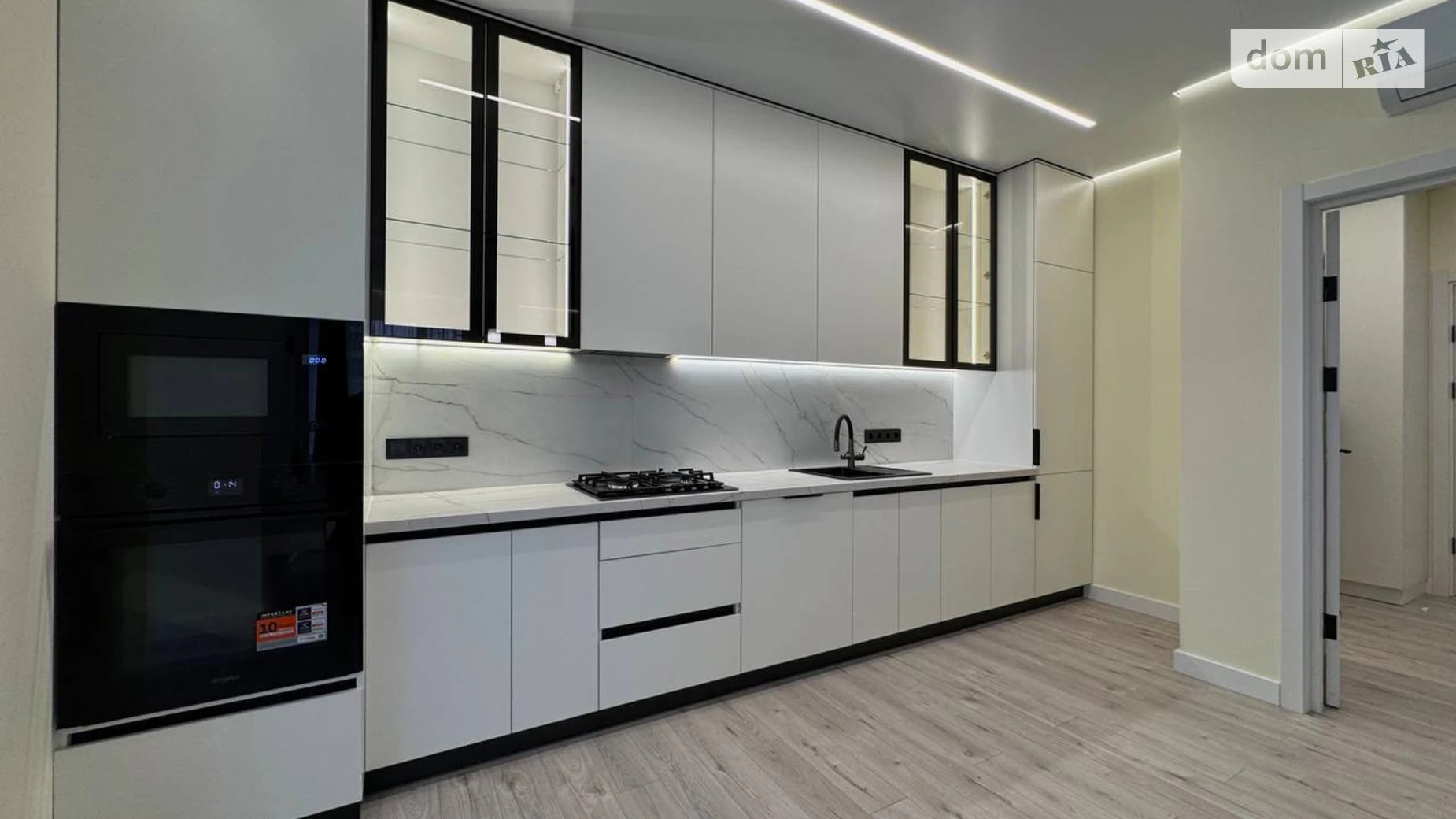 Продається 2-кімнатна квартира 64 кв. м у Івано-Франківську, вул. Гетьмана Івана Мазепи, 164 корпус 11 - фото 3