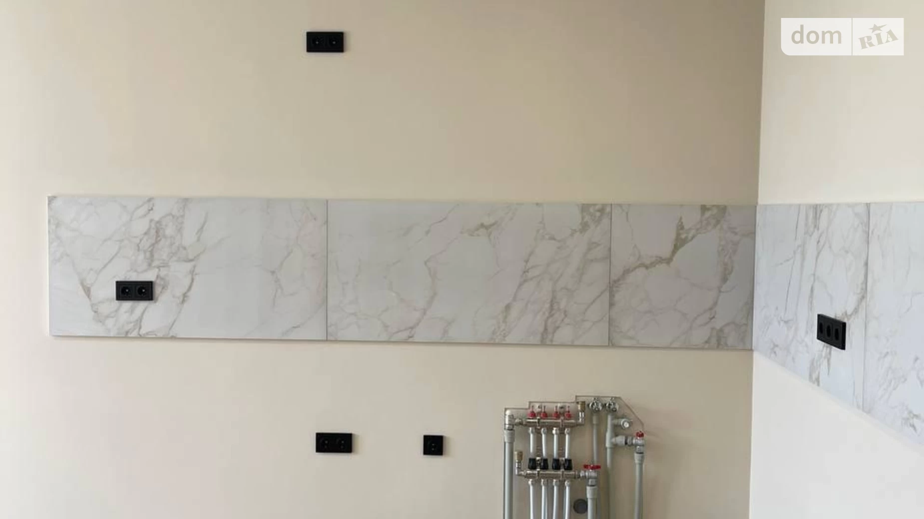 Продается 2-комнатная квартира 60 кв. м в Ивано-Франковске, ул. Независимости (Горького) - фото 4