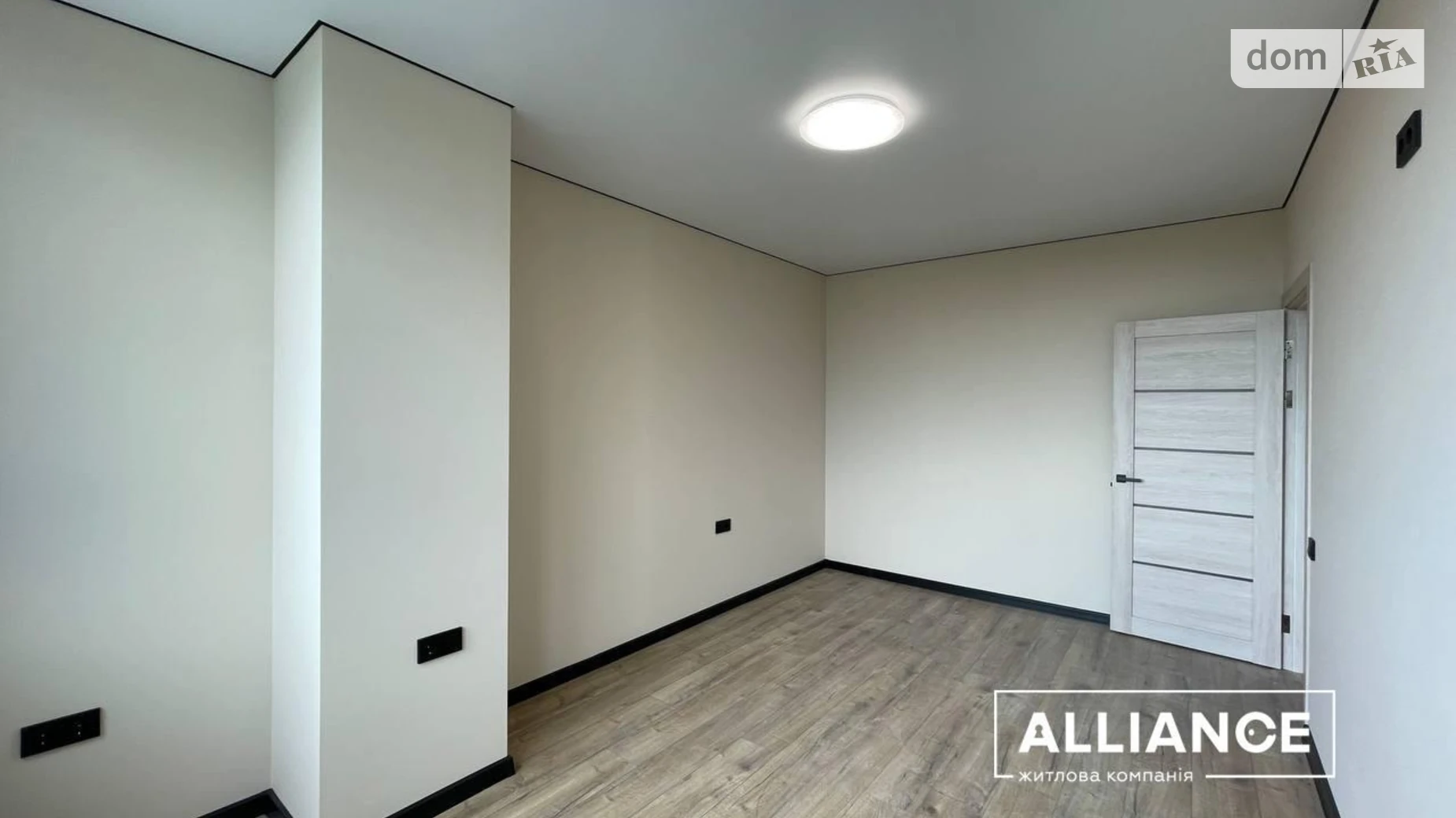 Продается 2-комнатная квартира 60 кв. м в Ивано-Франковске, ул. Независимости (Горького) - фото 3