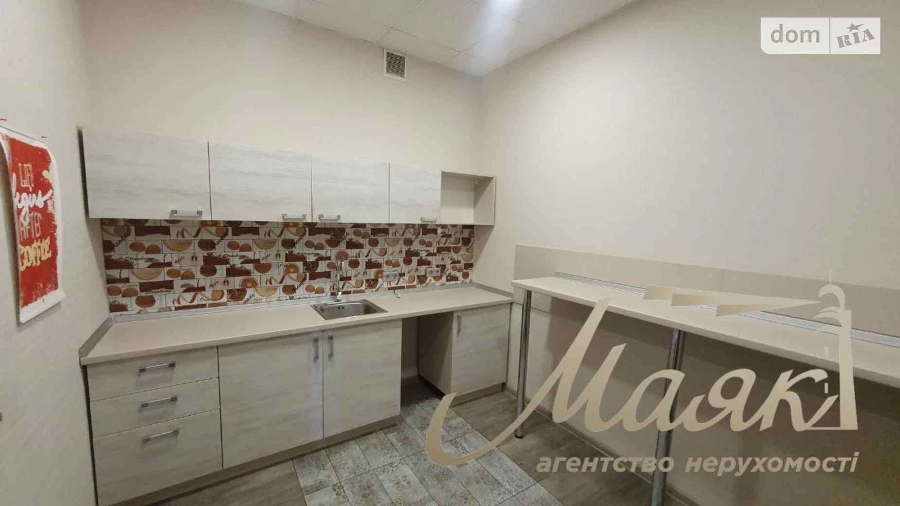 Сдается в аренду офис 165 кв. м в бизнес-центре, цена: 1400 $ - фото 5