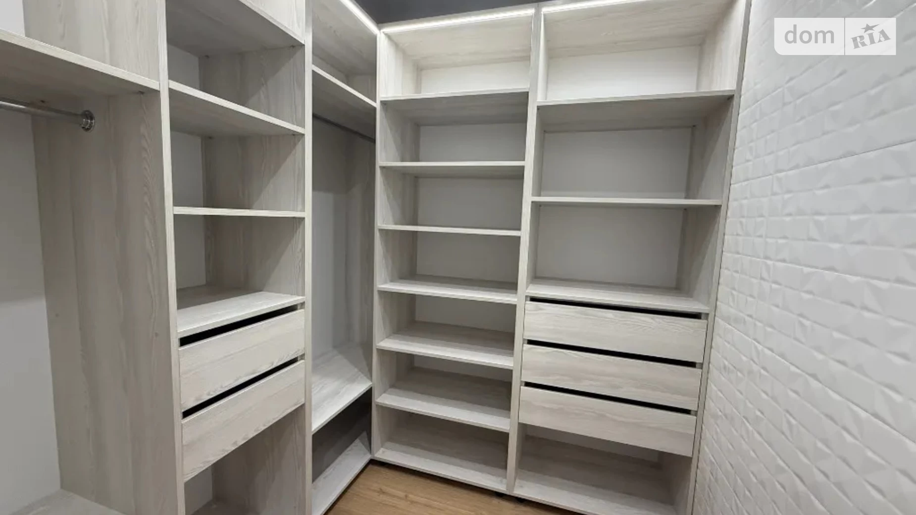 Продается 2-комнатная квартира 46 кв. м в Слобожанском, ул. Семейная, 6 - фото 5