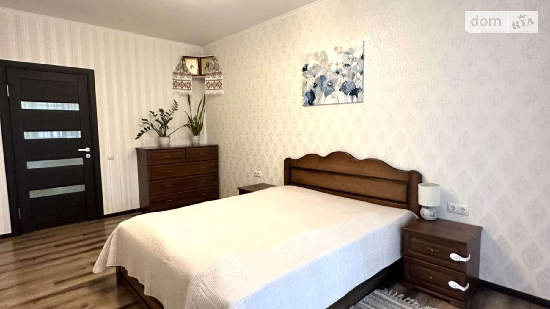 Продается 2-комнатная квартира 74 кв. м в Ровно, ул. Соборная, 285А - фото 5