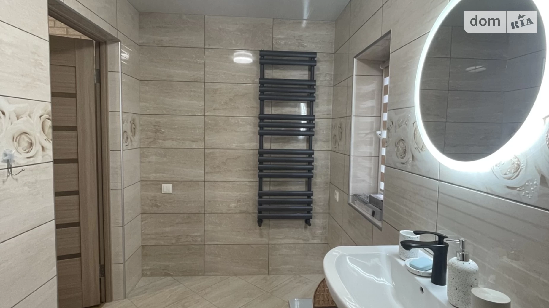 Продается дом на 2 этажа 132 кв. м с гаражом, цена: 77000 $ - фото 3