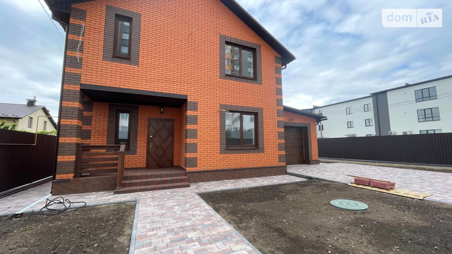 Продается дом на 2 этажа 126 кв. м с подвалом, цена: 195000 $ - фото 2