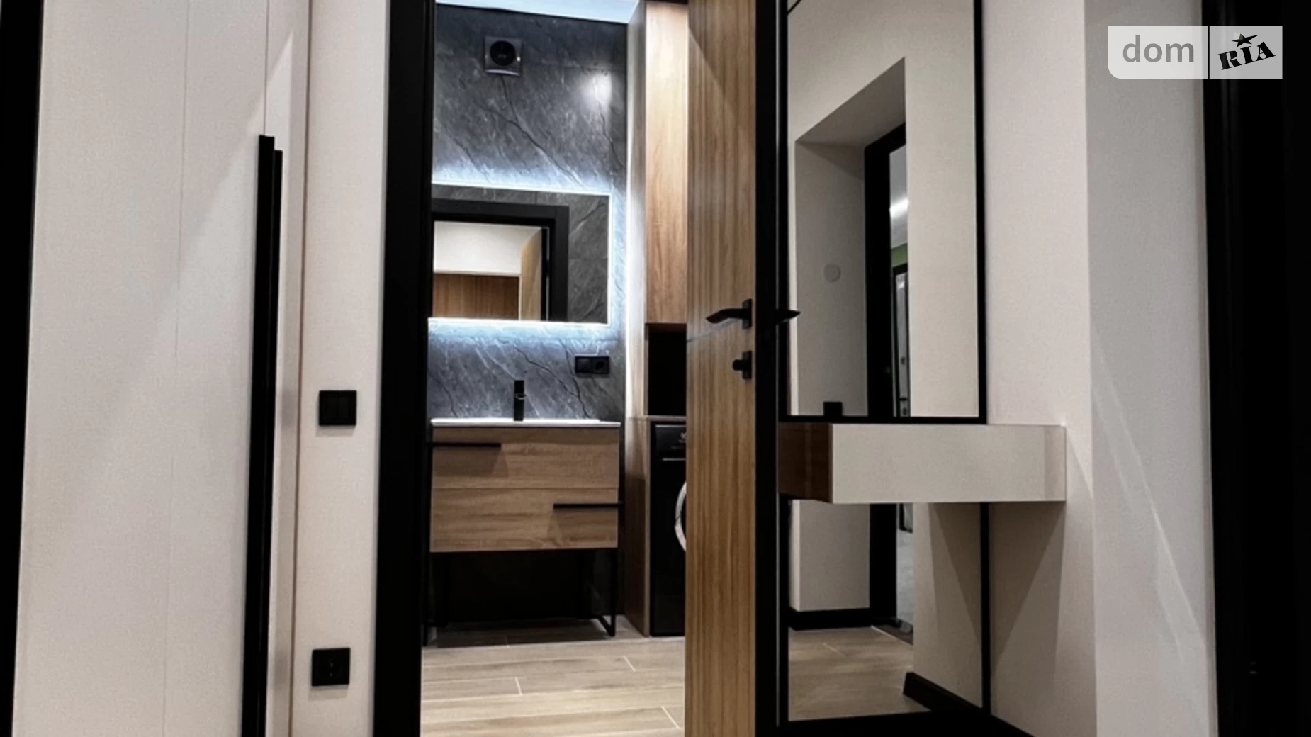 Продается 1-комнатная квартира 40 кв. м в Бармаках, ул. Единства - фото 2