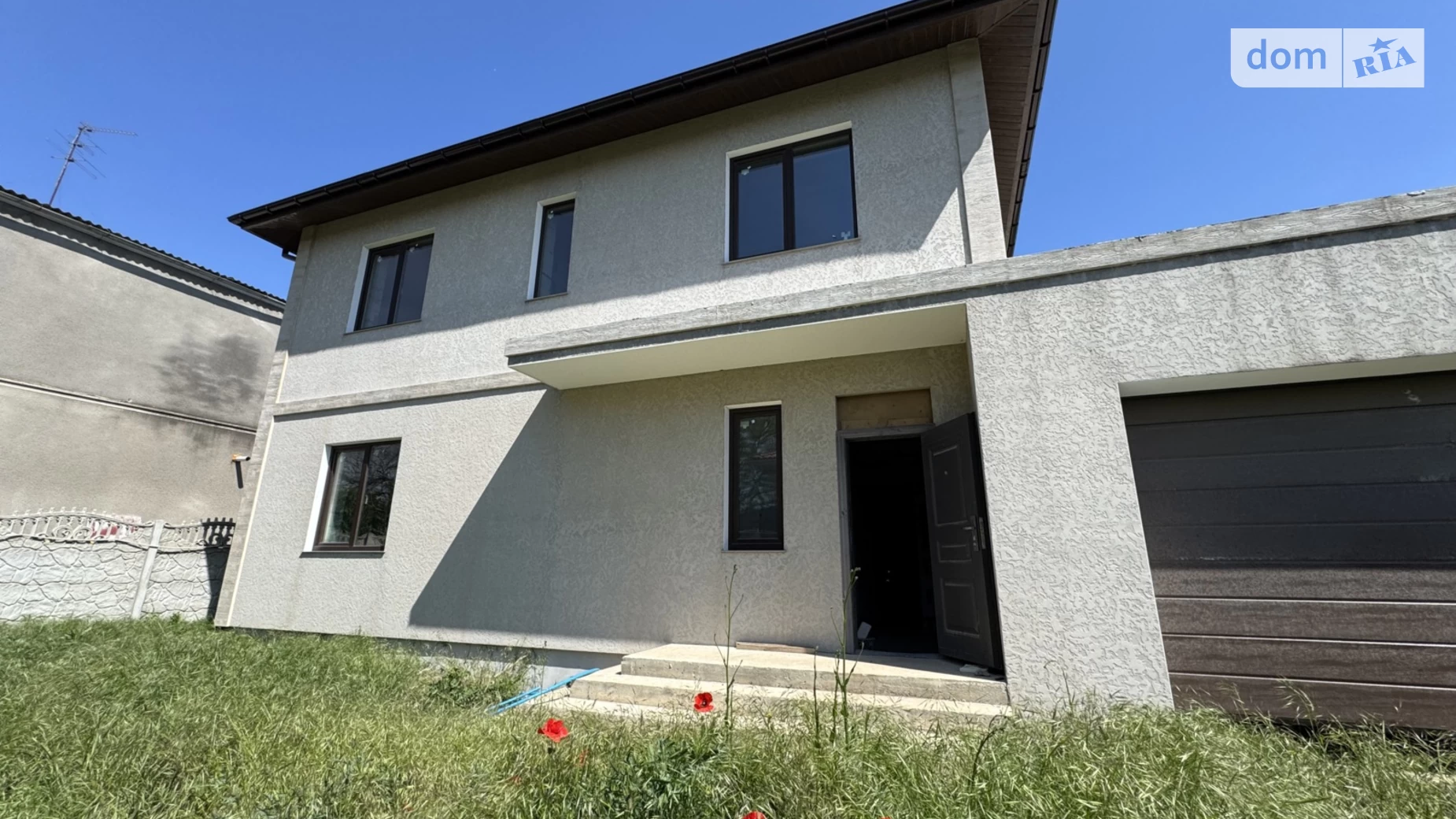 Продается дом на 2 этажа 180 кв. м с садом, цена: 80000 $ - фото 2