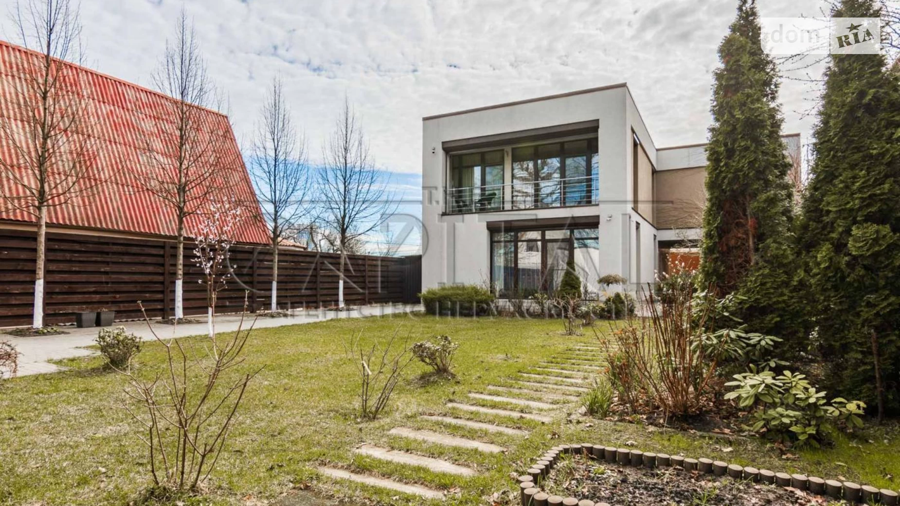 Продается дом на 2 этажа 232.4 кв. м с гаражом, цена: 600000 $ - фото 2