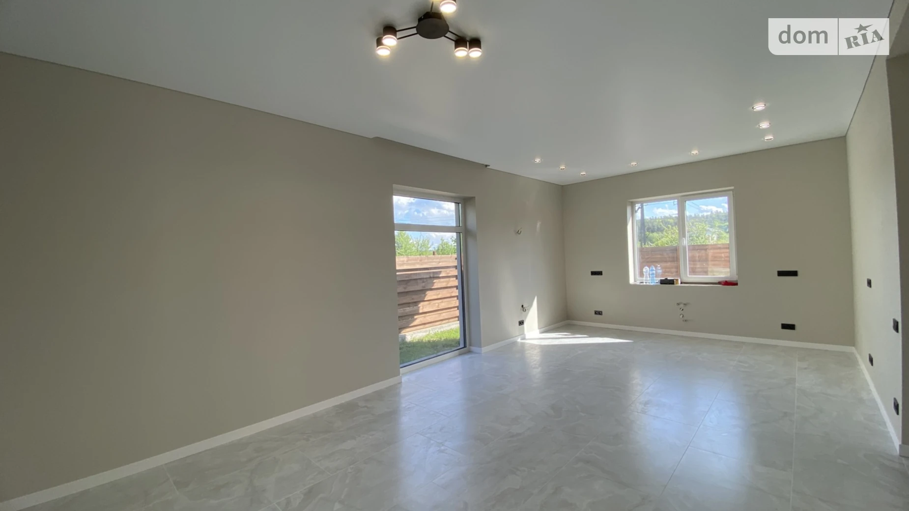 Продается одноэтажный дом 120 кв. м с камином, цена: 155000 $ - фото 3