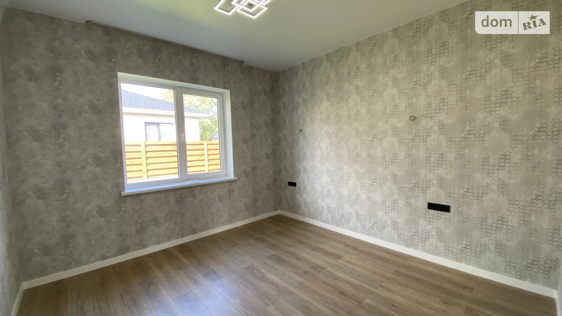Продается одноэтажный дом 120 кв. м с камином, цена: 155000 $ - фото 5