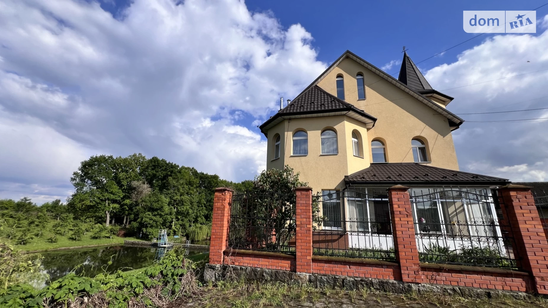 Продается дом на 3 этажа 325 кв. м с баней/сауной, цена: 200000 $ - фото 4