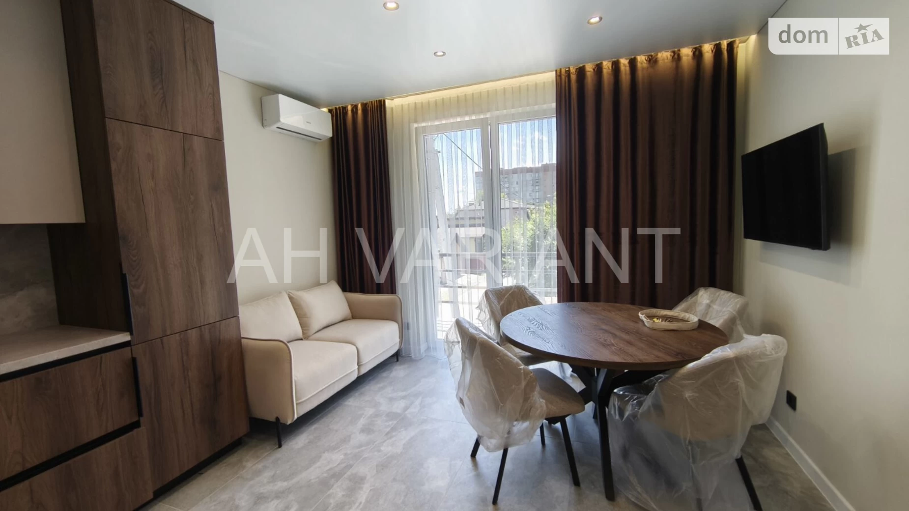 Продается 1-комнатная квартира 42 кв. м в, цена: 77000 $ - фото 2