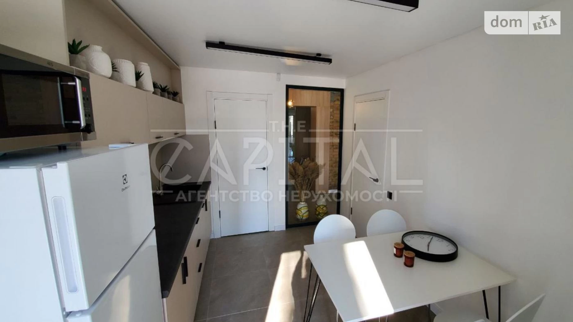 Сдается в аренду офис 100 кв. м в бизнес-центре, цена: 2000 $ - фото 2