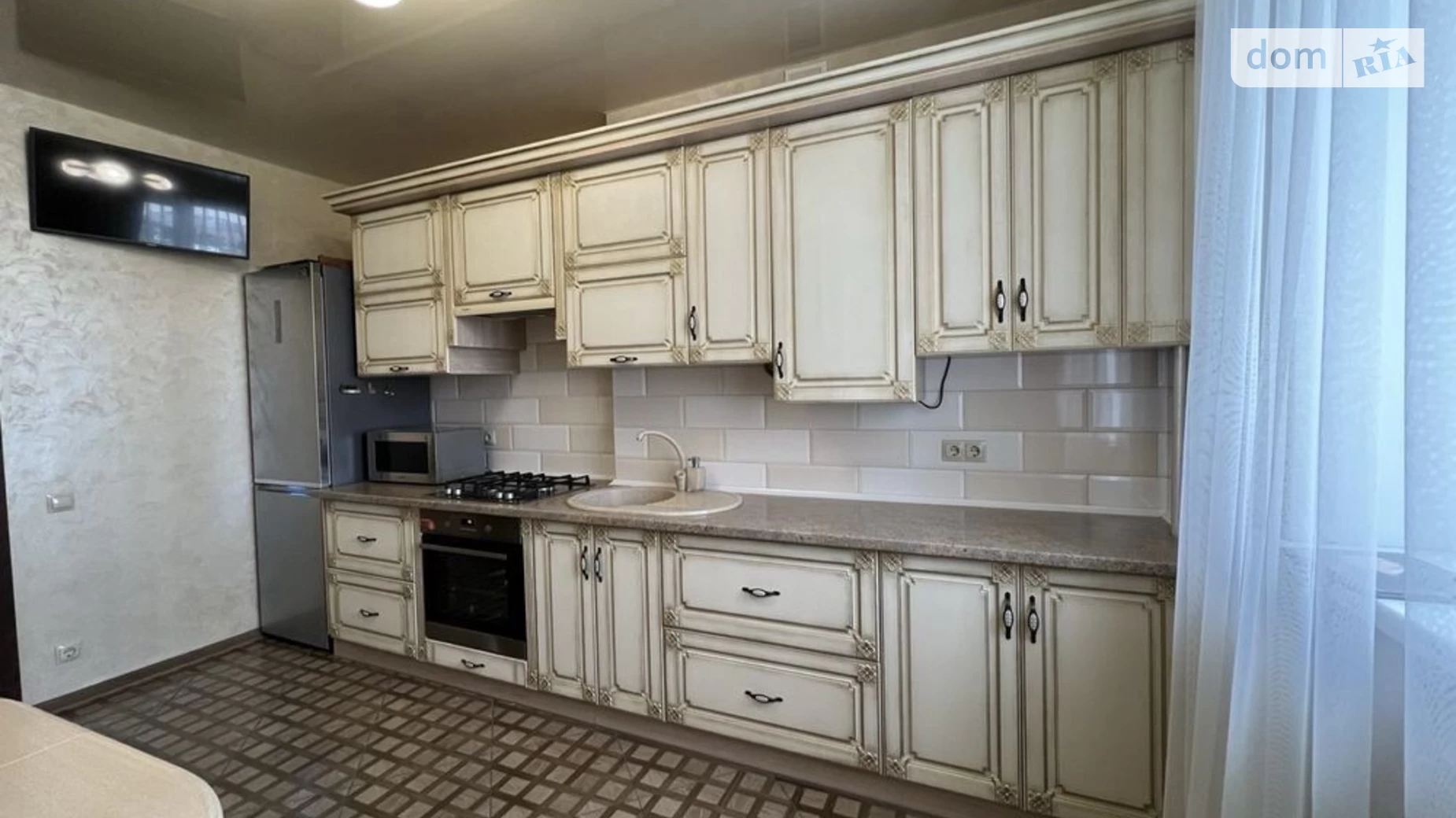 Продается 3-комнатная квартира 83.6 кв. м в Ровно, ул. Елены Телиги - фото 4