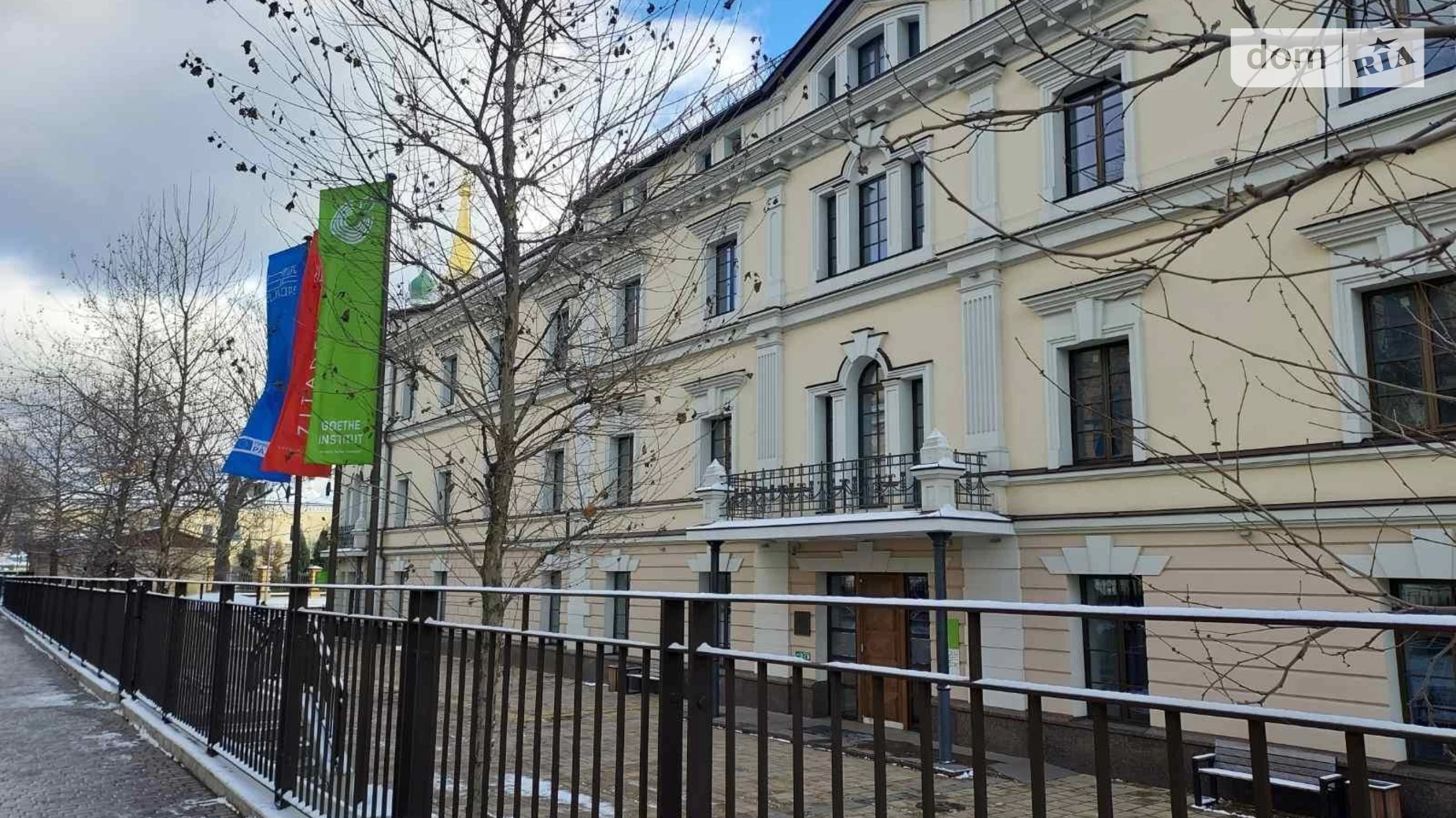 Сдается в аренду офис 950 кв. м в бизнес-центре, цена: 24500 $ - фото 2