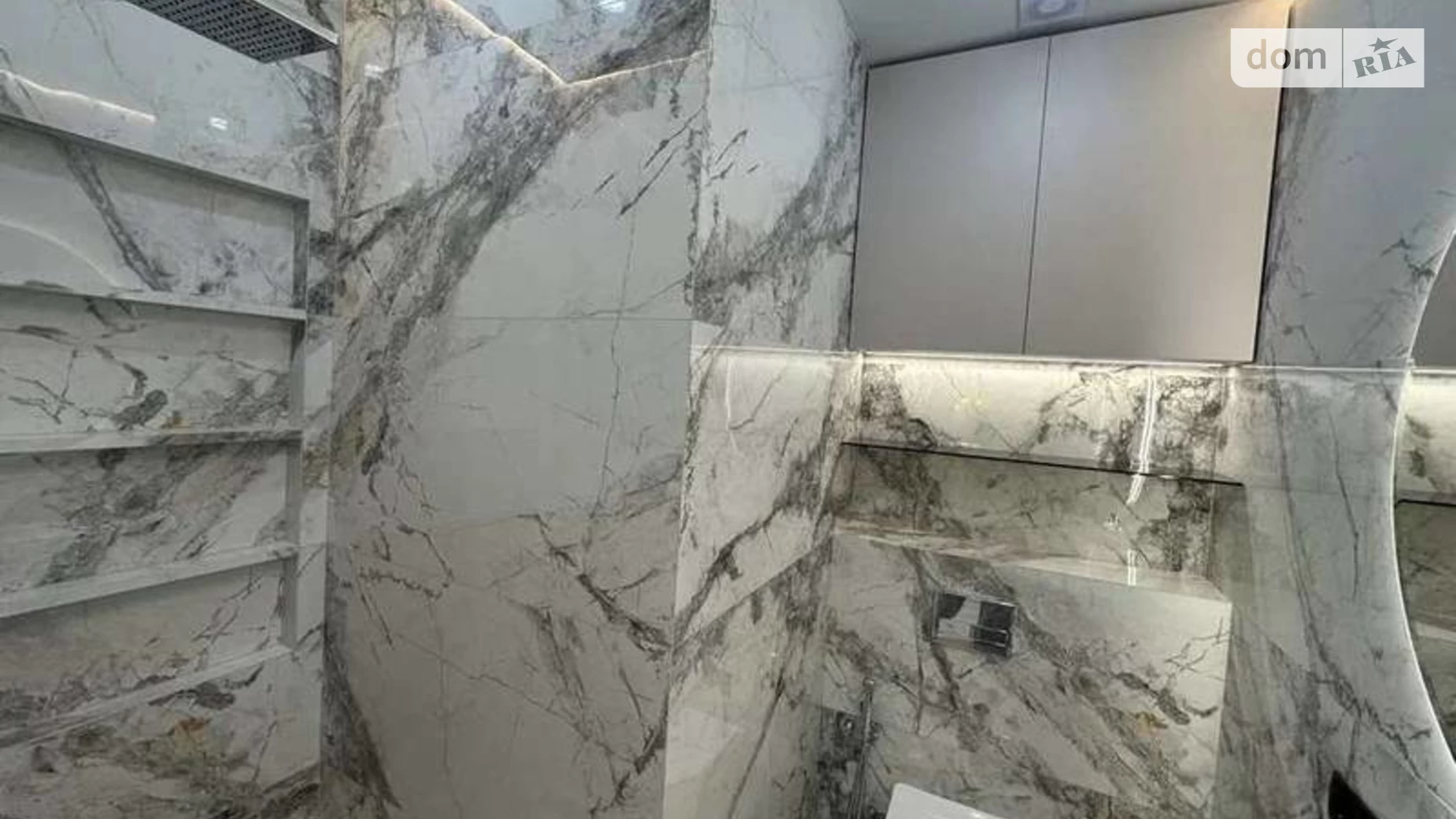 Продается 1-комнатная квартира 42 кв. м в Одессе, пер. Курортный, 1 - фото 3