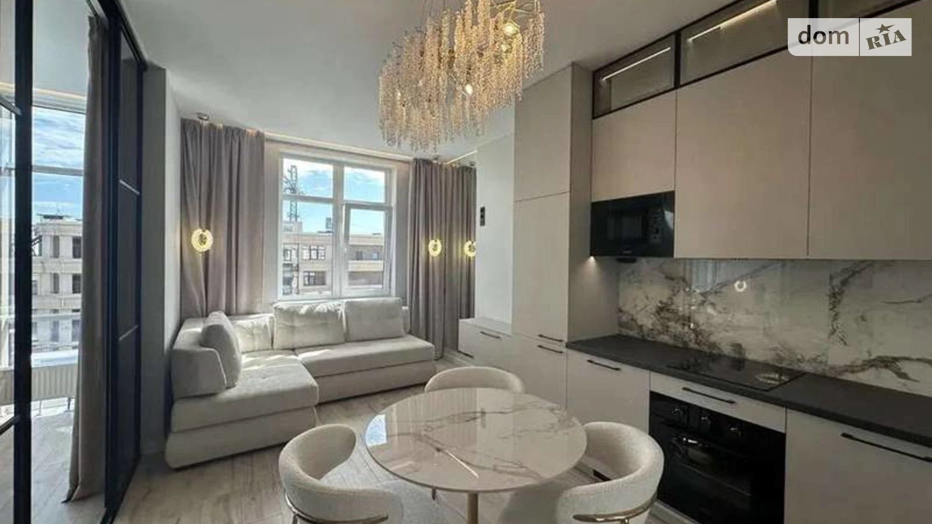 Продается 1-комнатная квартира 42 кв. м в Одессе, пер. Курортный, 1 - фото 2