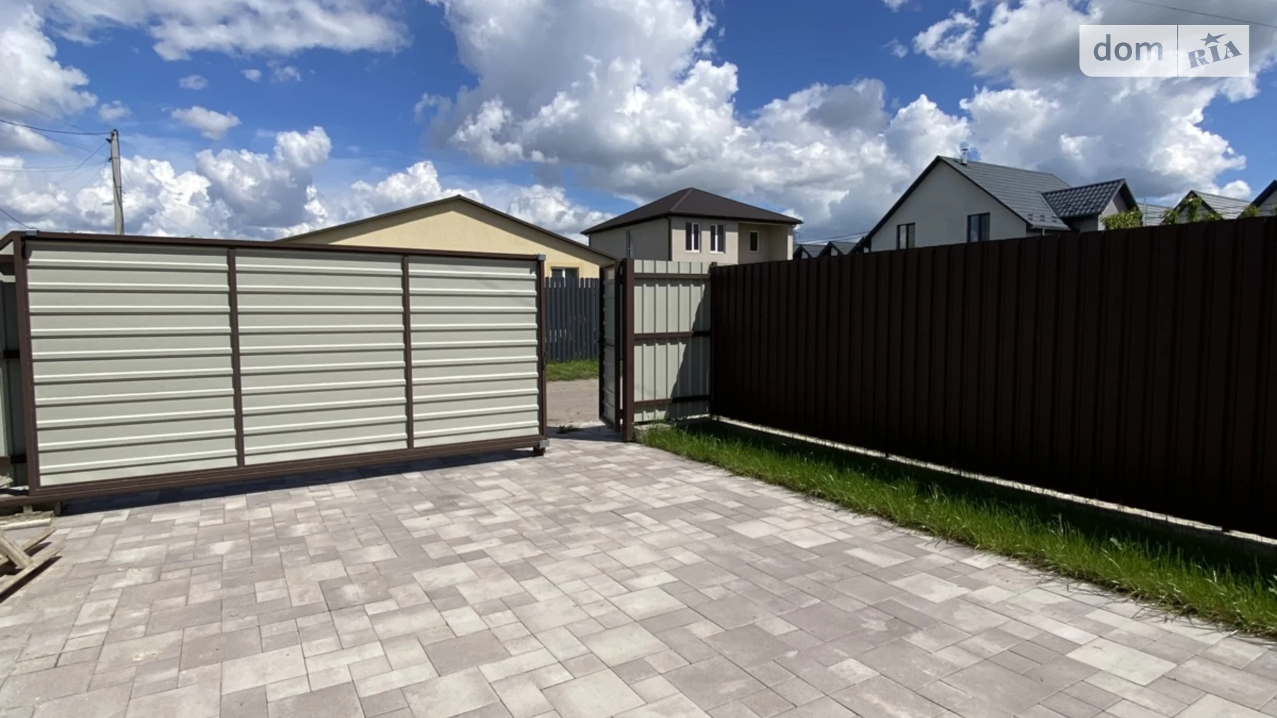 Продается дом на 2 этажа 130 кв. м с камином, цена: 100000 $ - фото 5