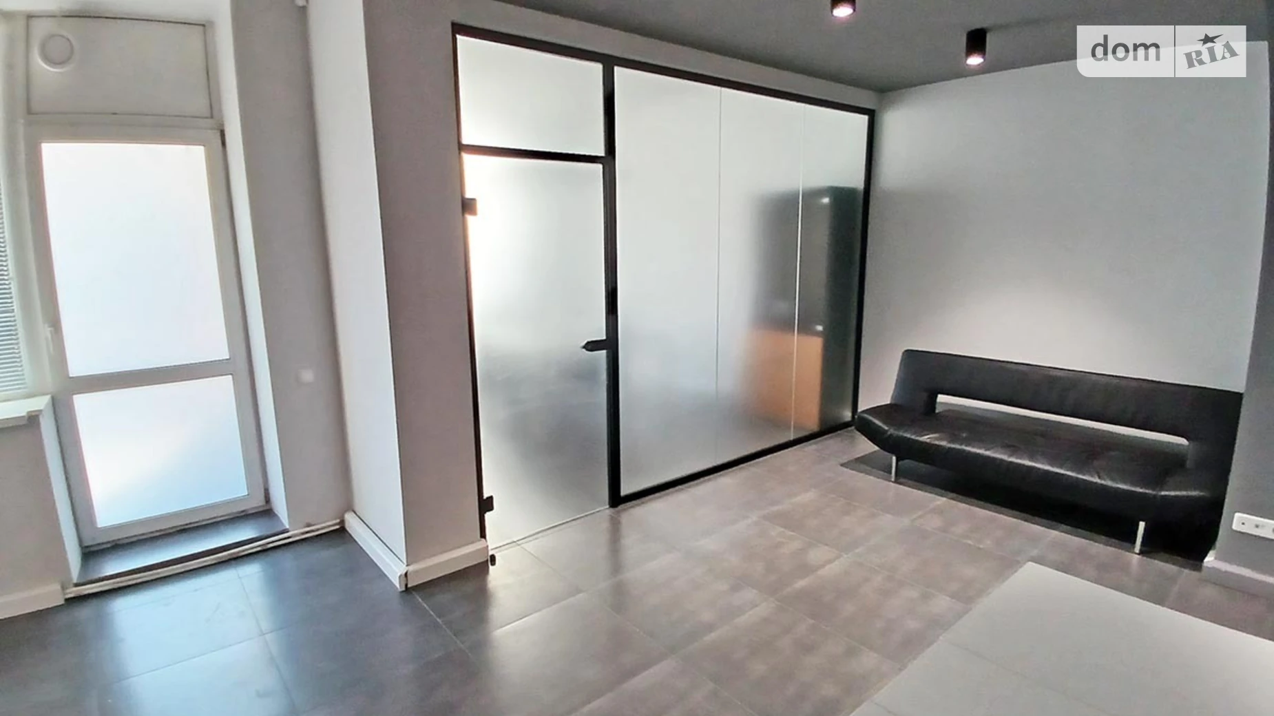 Сдается в аренду офис 155 кв. м в бизнес-центре, цена: 2900 $ - фото 4