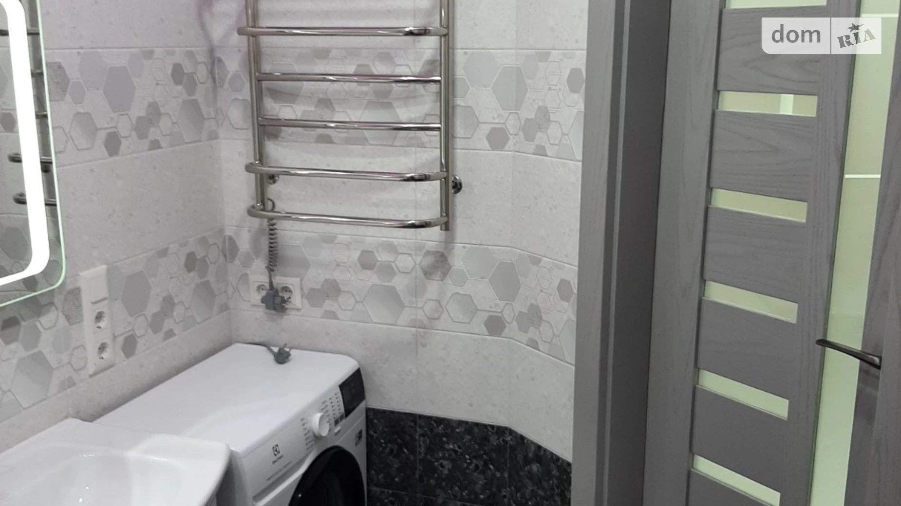 Продается 1-комнатная квартира 47 кв. м в Одессе, ул. Академика Сахарова, 3Г - фото 4