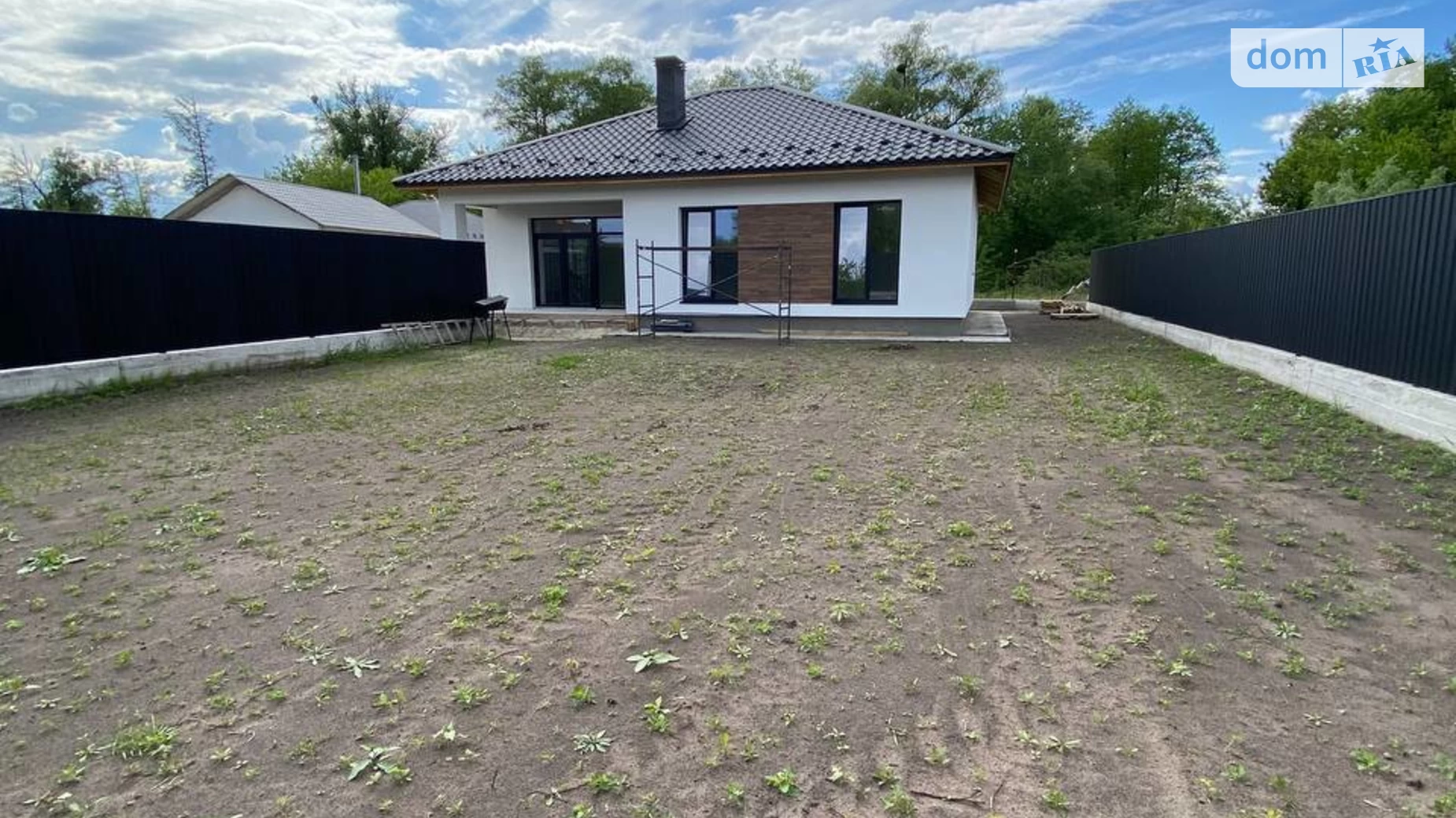 Продается одноэтажный дом 140 кв. м с гаражом, цена: 150000 $ - фото 4