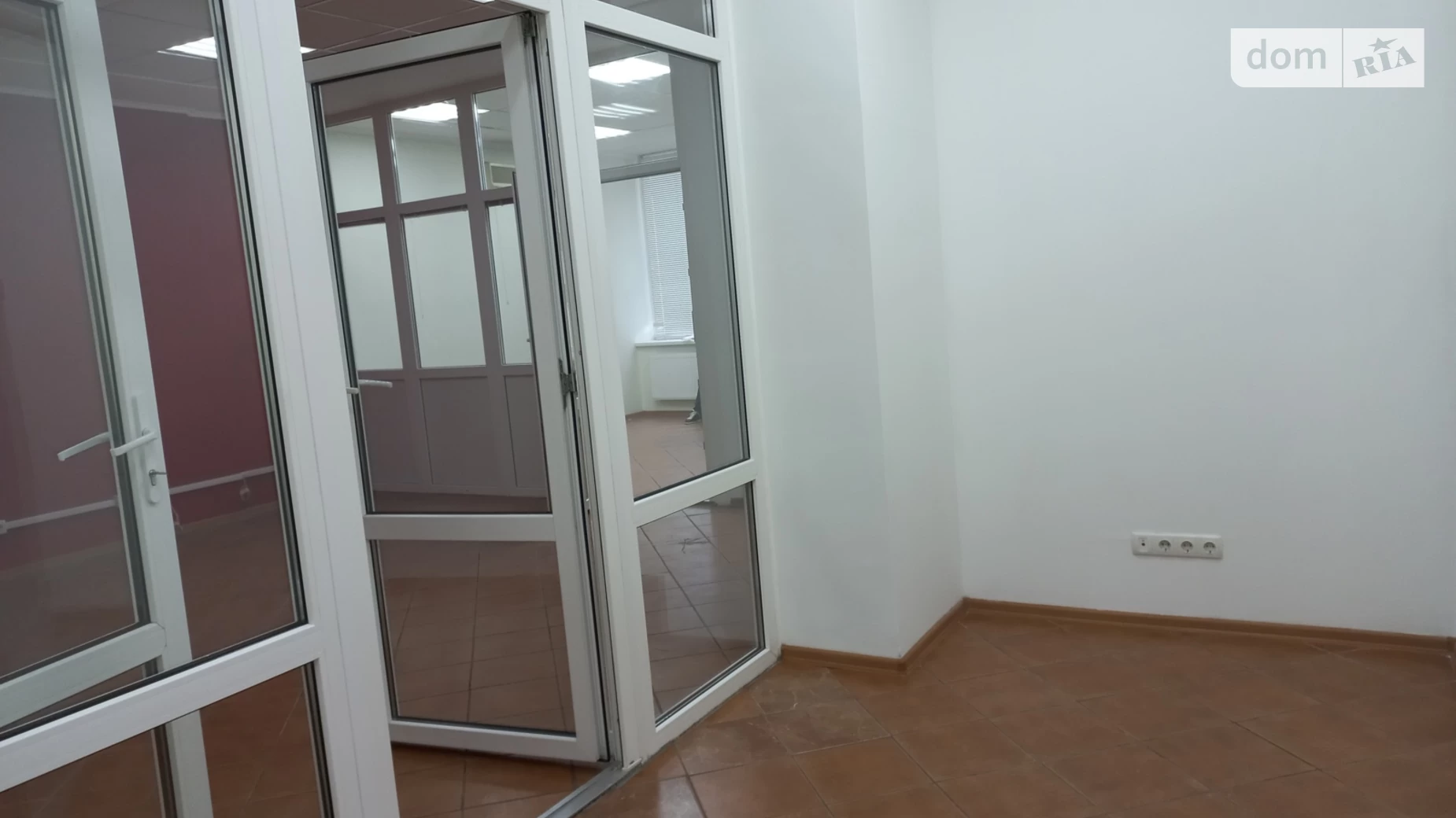 Продается офис 101 кв. м в бизнес-центре, цена: 29290 грн - фото 4