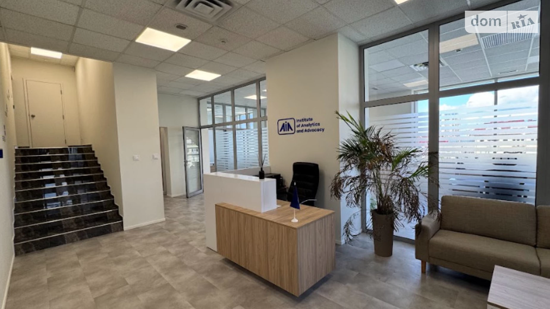 Сдается в аренду офис 225 кв. м в бизнес-центре, цена: 3600 $ - фото 5