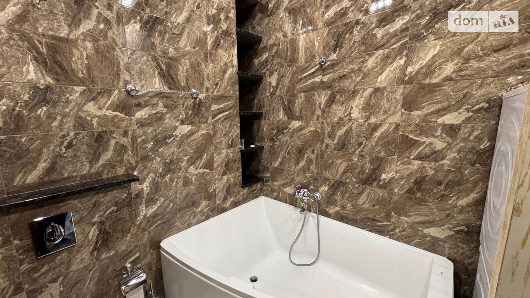 Сдается в аренду 3-комнатная квартира 86 кв. м в Днепре, просп. Яворницкого Дмитрия - фото 2