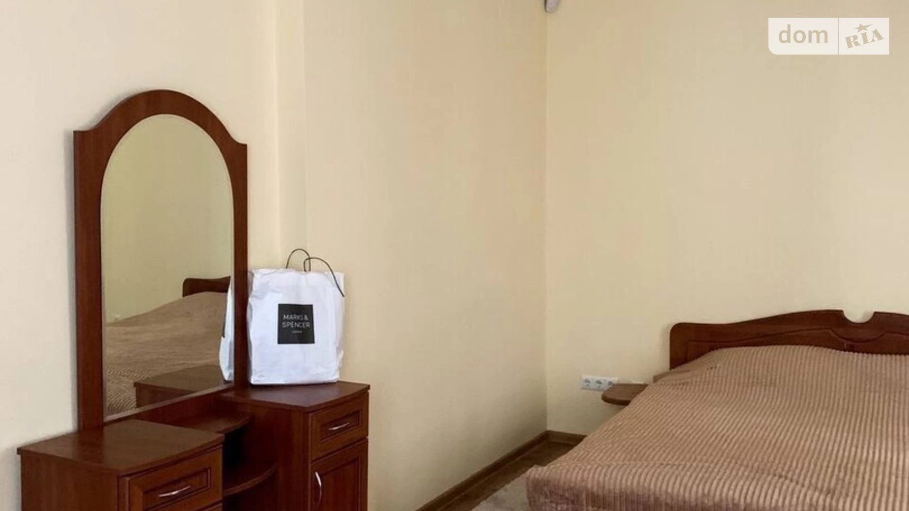 Сдается в аренду дом на 3 этажа 98 кв. м с участком, цена: 800 $ - фото 3