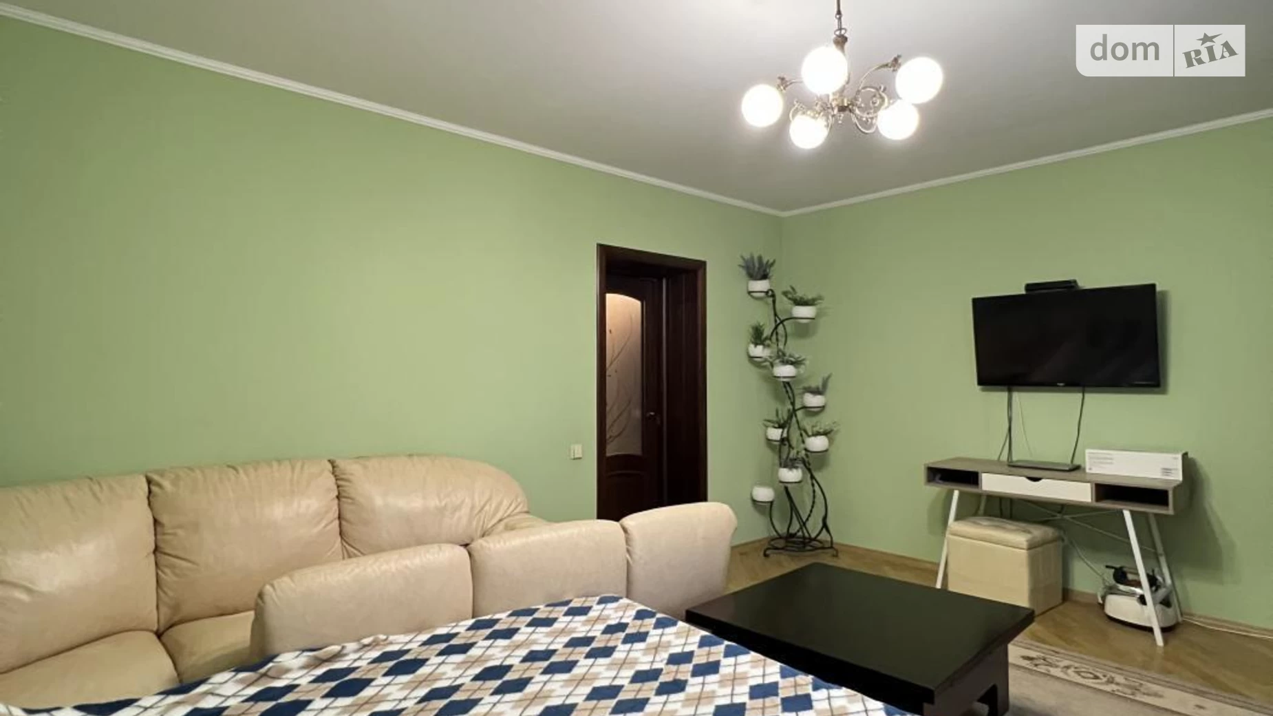 Продается 3-комнатная квартира 75.8 кв. м в Винниках, ул. Ивасюка - фото 2