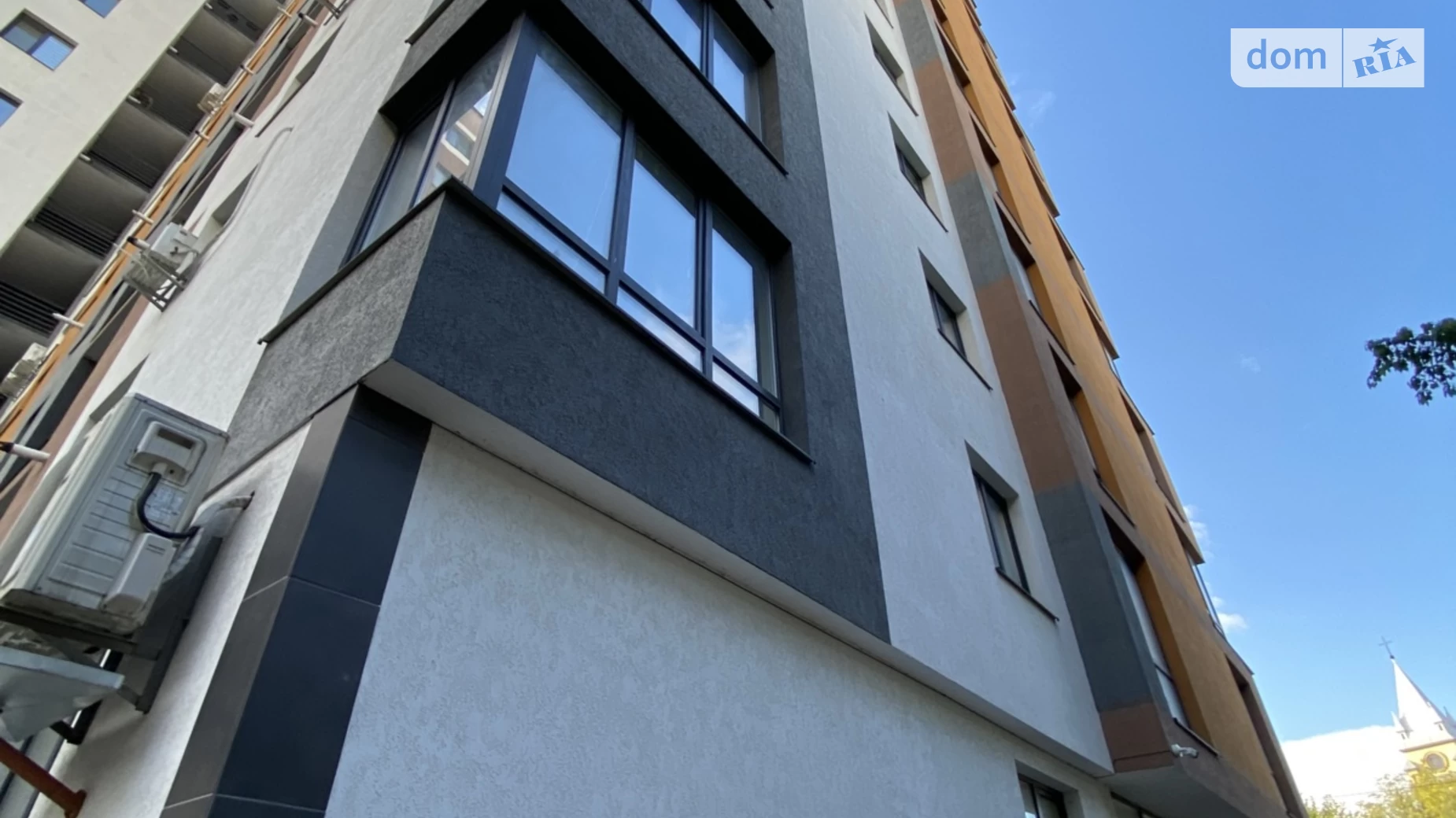Продается 2-комнатная квартира 63 кв. м в Ивано-Франковске, ул. Независимости, 148А - фото 2