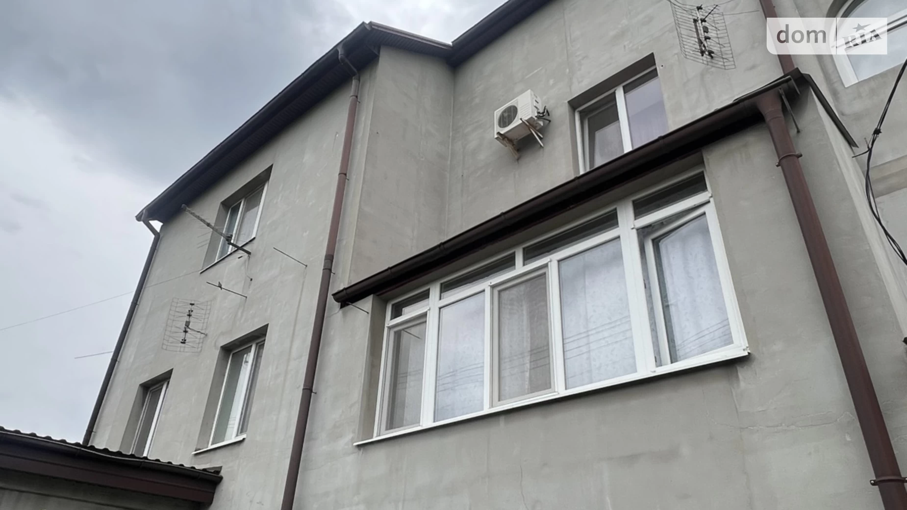 Продается дом на 2 этажа 250 кв. м с камином, цена: 120000 $ - фото 2