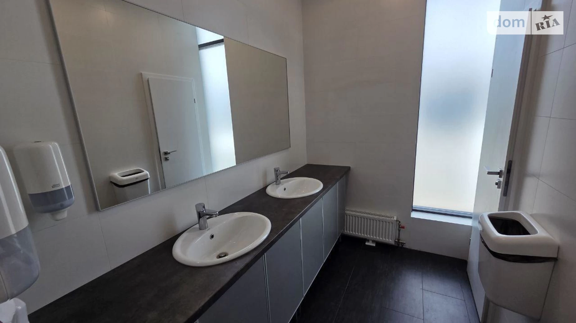 Здається в оренду офіс 230 кв. м в бізнес-центрі, цена: 5350 $ - фото 3