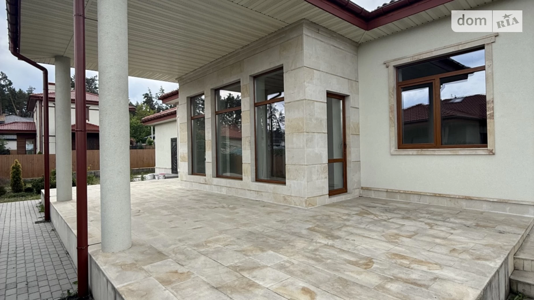 Продается одноэтажный дом 250 кв. м с камином, цена: 259900 $ - фото 2