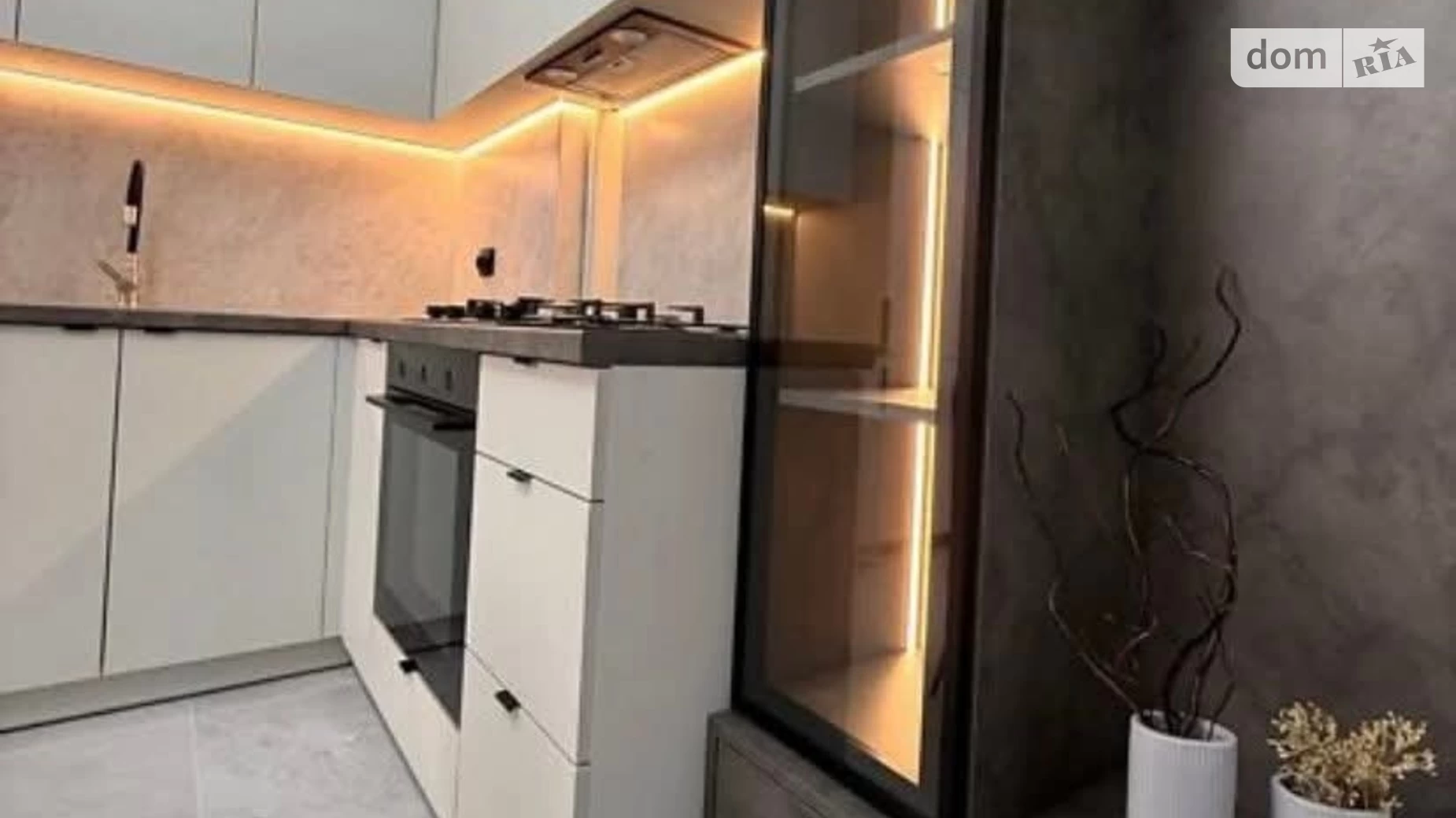 2-кімнатна квартира 63 кв. м у Тернополі, вул. Київська, 9Б - фото 4