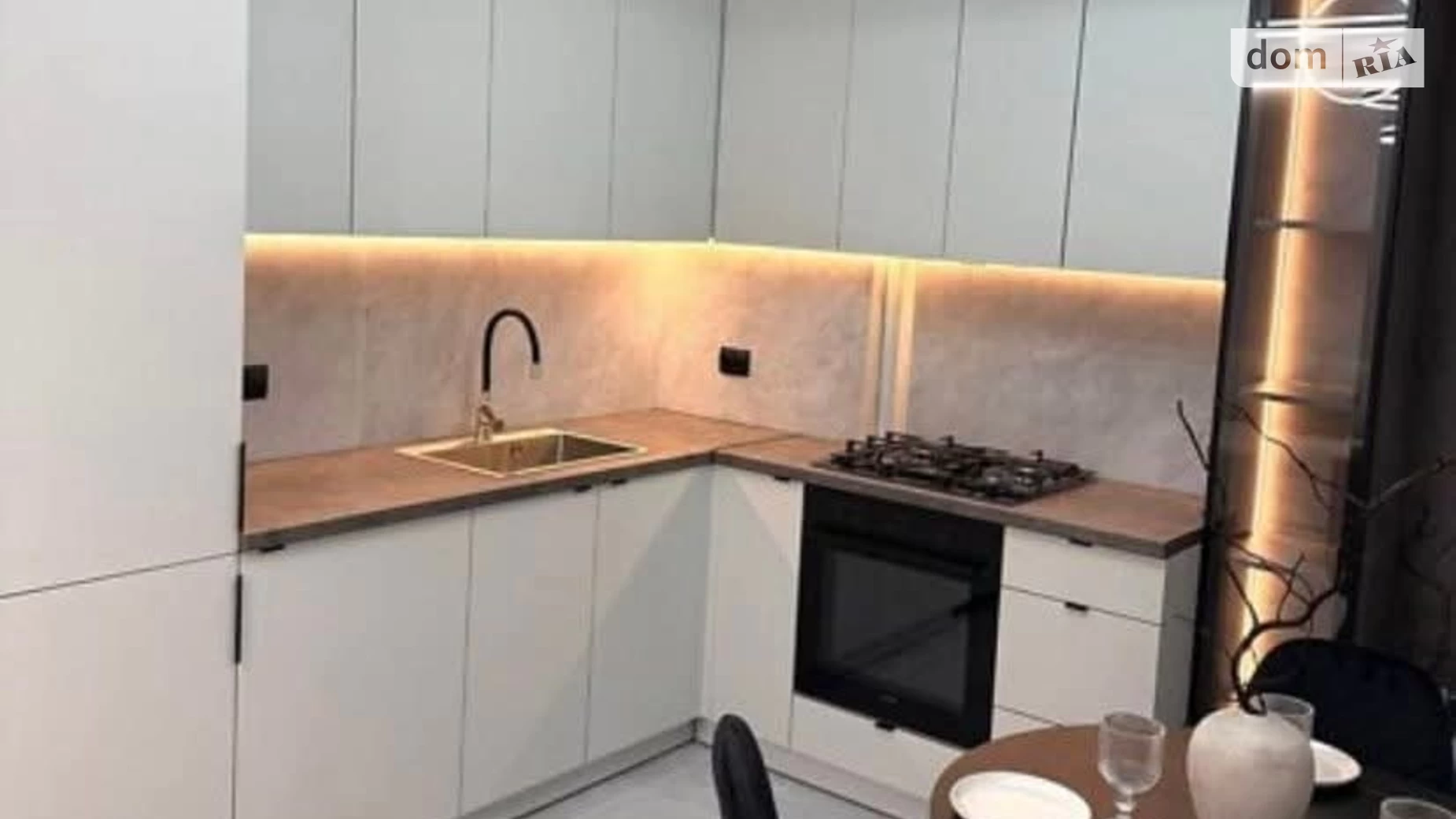 2-кімнатна квартира 63 кв. м у Тернополі, вул. Київська, 9Б - фото 5