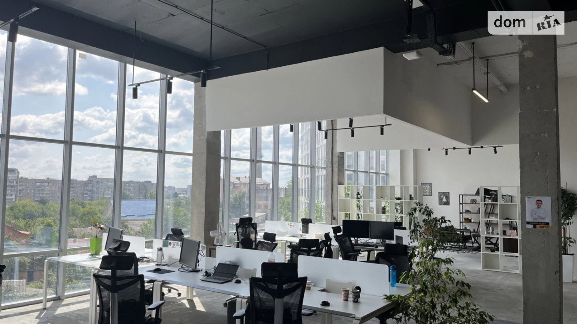 Сдается в аренду офис 700 кв. м в бизнес-центре, цена: 8400 $ - фото 2