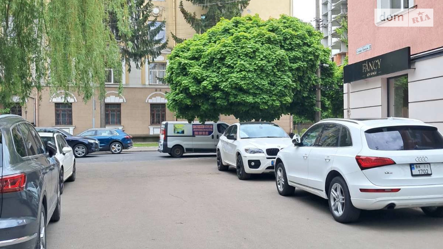 Продается 2-комнатная квартира 48 кв. м в Ровно, ул. Степана Бандеры, 15 - фото 2