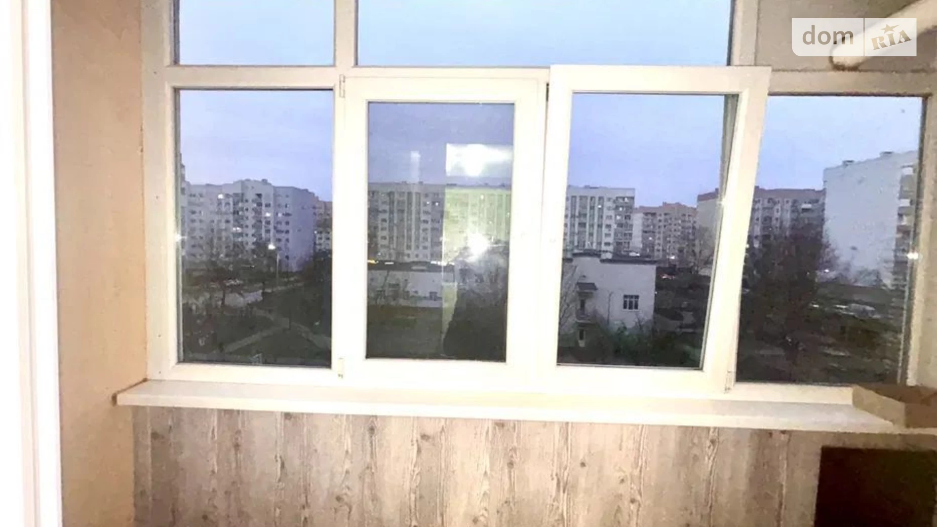 Продается 1-комнатная квартира 41 кв. м в Полтаве, ул. Перспективная - фото 2