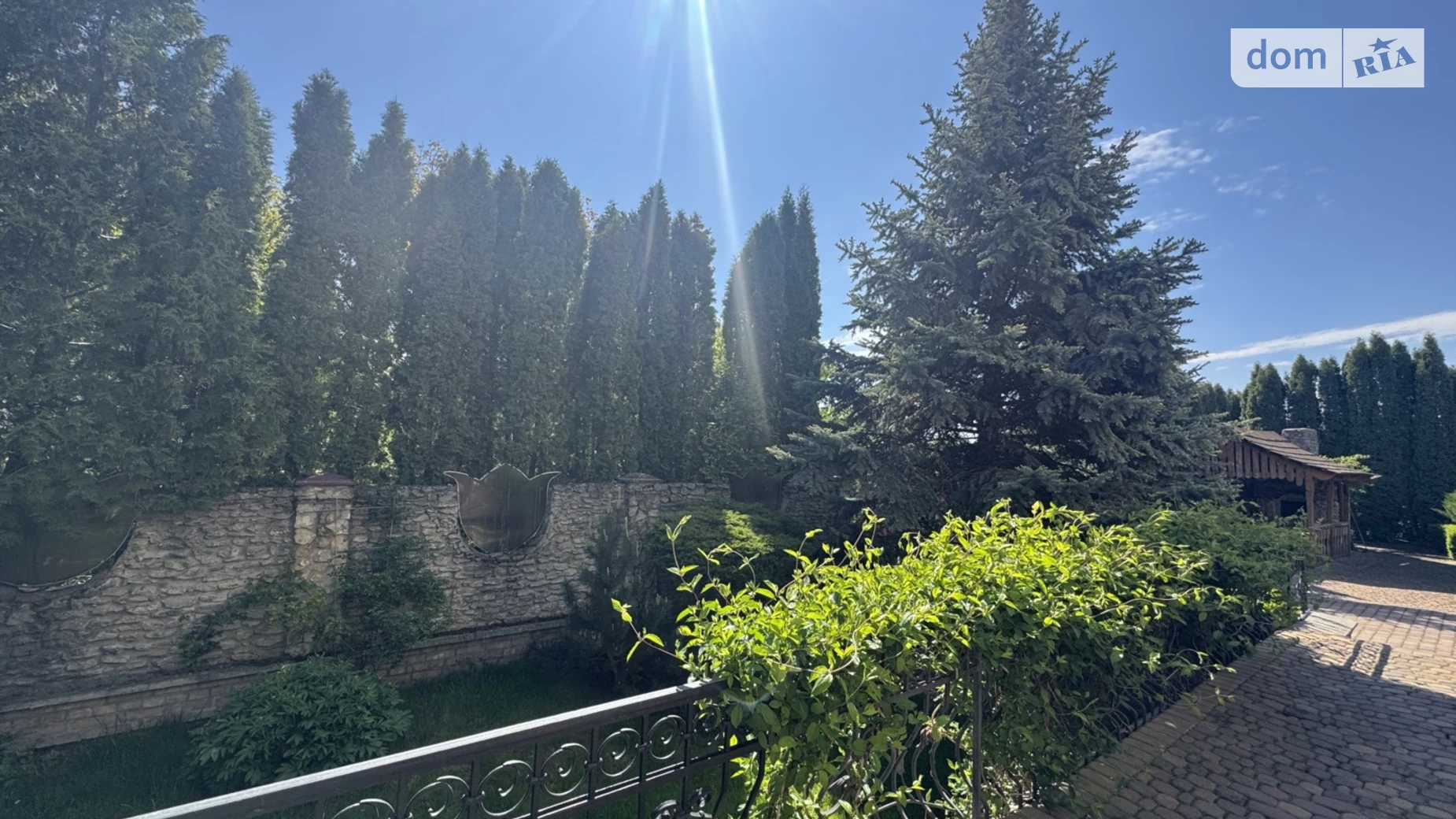 Продается дом на 2 этажа 217 кв. м с мебелью, цена: 210000 $ - фото 2