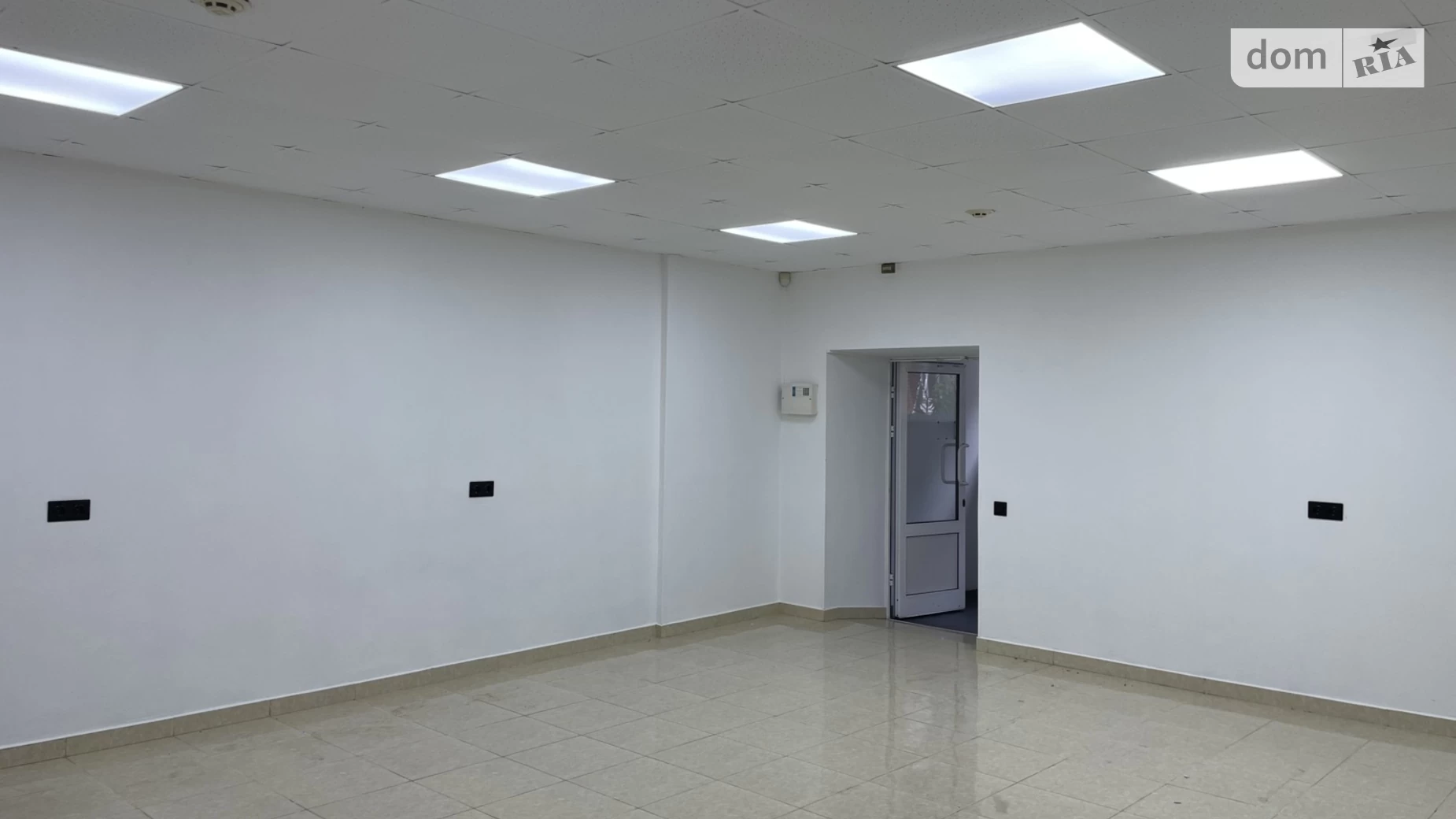 Здається в оренду приміщення вільного призначення 73 кв. м в 1-поверховій будівлі, цена: 30000 грн - фото 4