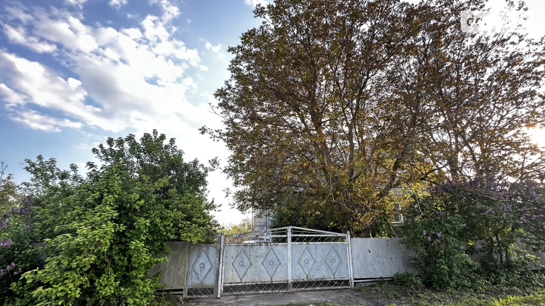 Продается дом на 3 этажа 240 кв. м с беседкой, цена: 120000 $ - фото 3