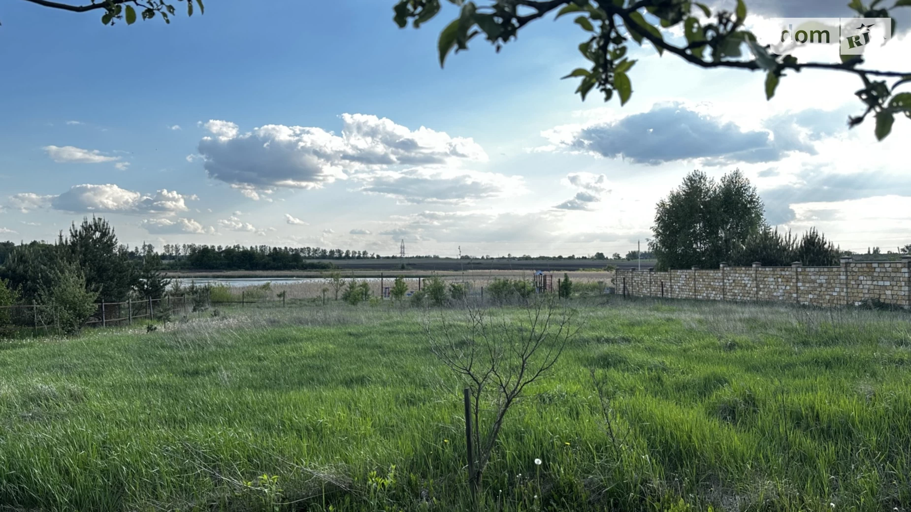 Продается дом на 3 этажа 240 кв. м с участком, цена: 89900 $ - фото 3
