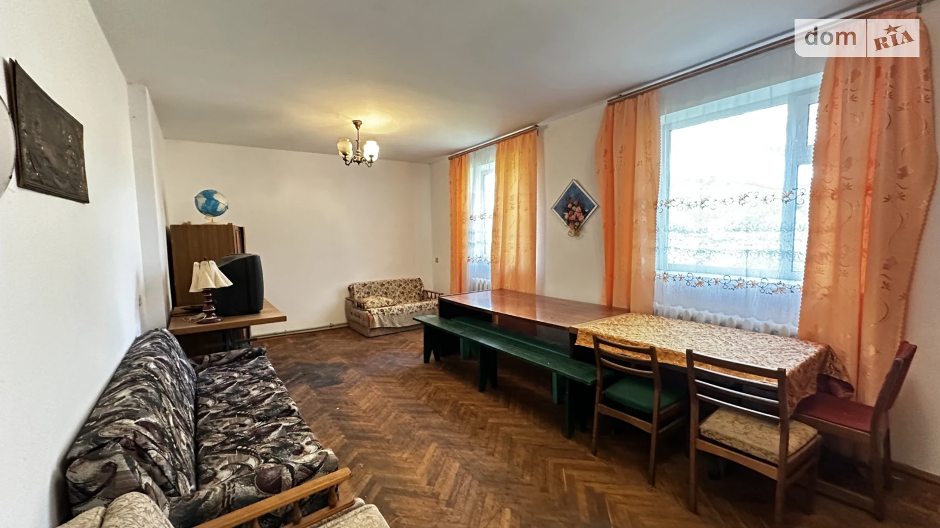 Продается дом на 3 этажа 240 кв. м с балконом, цена: 89900 $ - фото 2