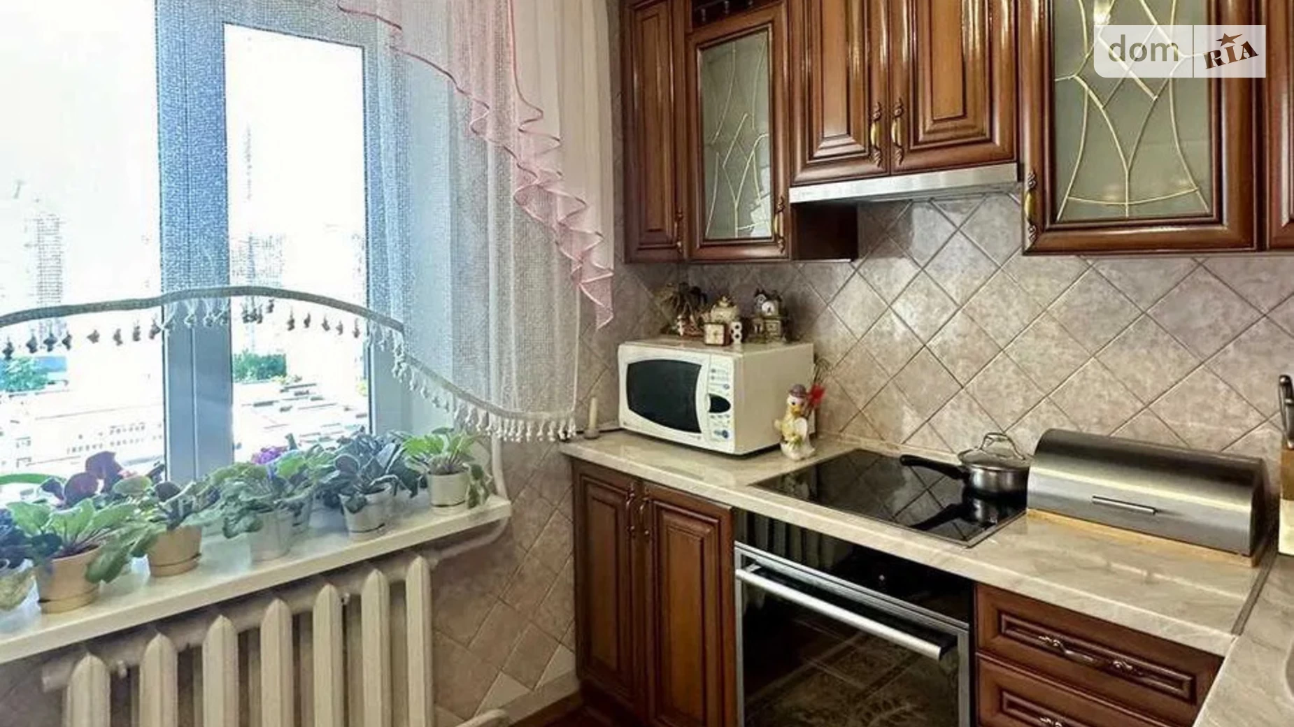 Продается 3-комнатная квартира 75 кв. м в Киеве, ул. Срибнокильская, 8 - фото 2