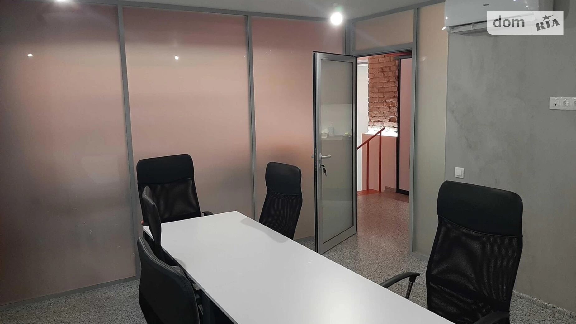 Здається в оренду офіс 280 кв. м в бізнес-центрі, цена: 4200 $ - фото 5