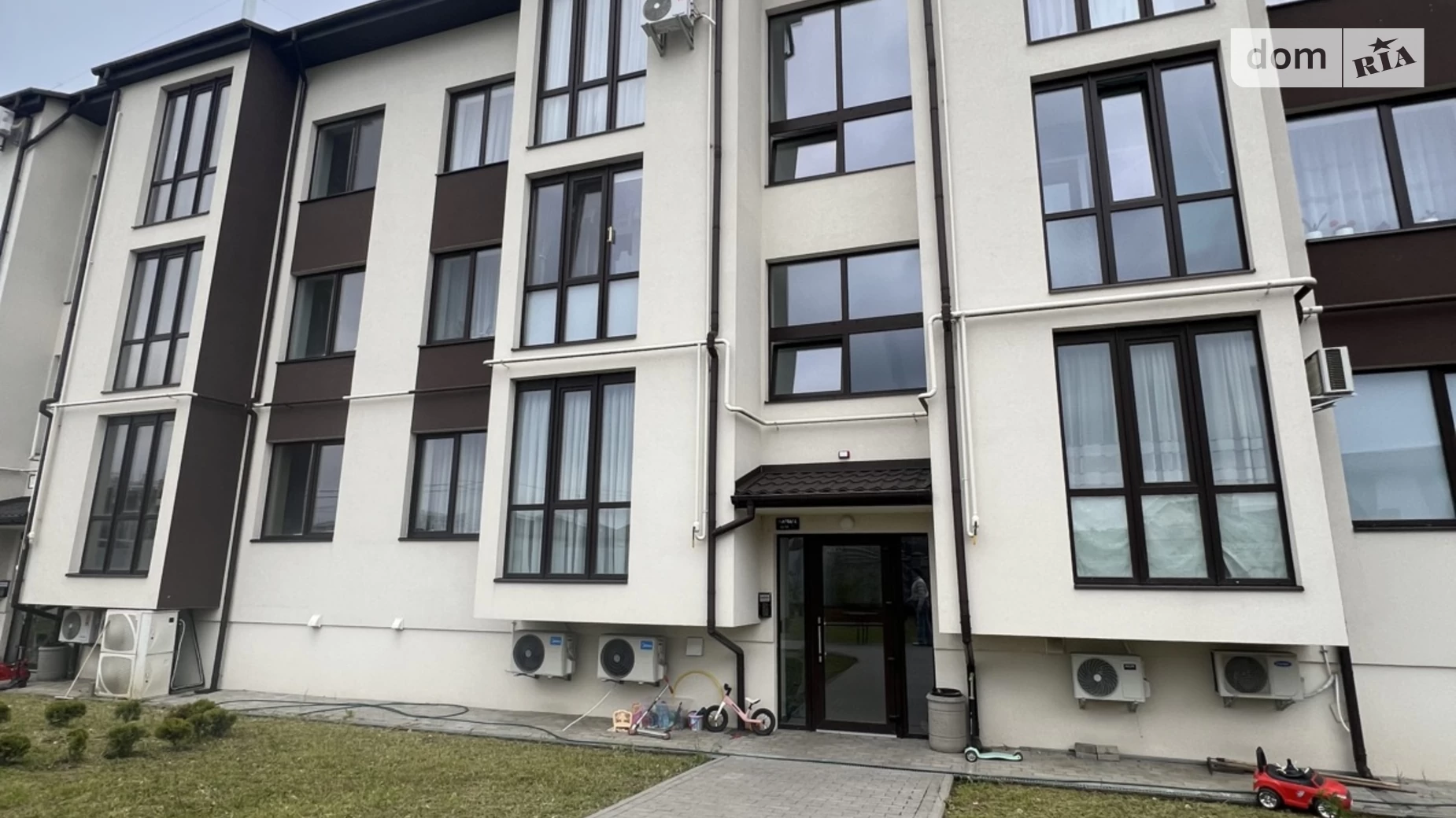 Продається 2-кімнатна квартира 81.4 кв. м у Рівному, вул. Анатолія Лабунського, 14 - фото 3