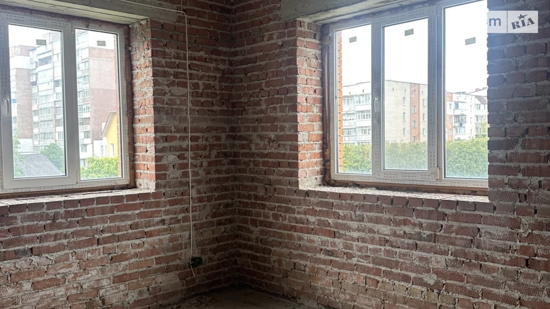 Продается дом на 3 этажа 360 кв. м с подвалом, цена: 199000 $ - фото 5