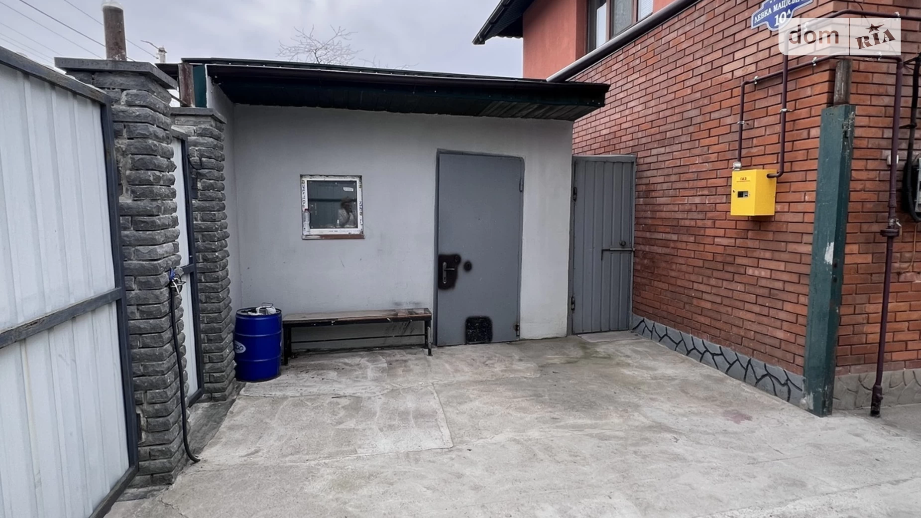 Продается дом на 2 этажа 160 кв. м с камином, цена: 140000 $ - фото 4