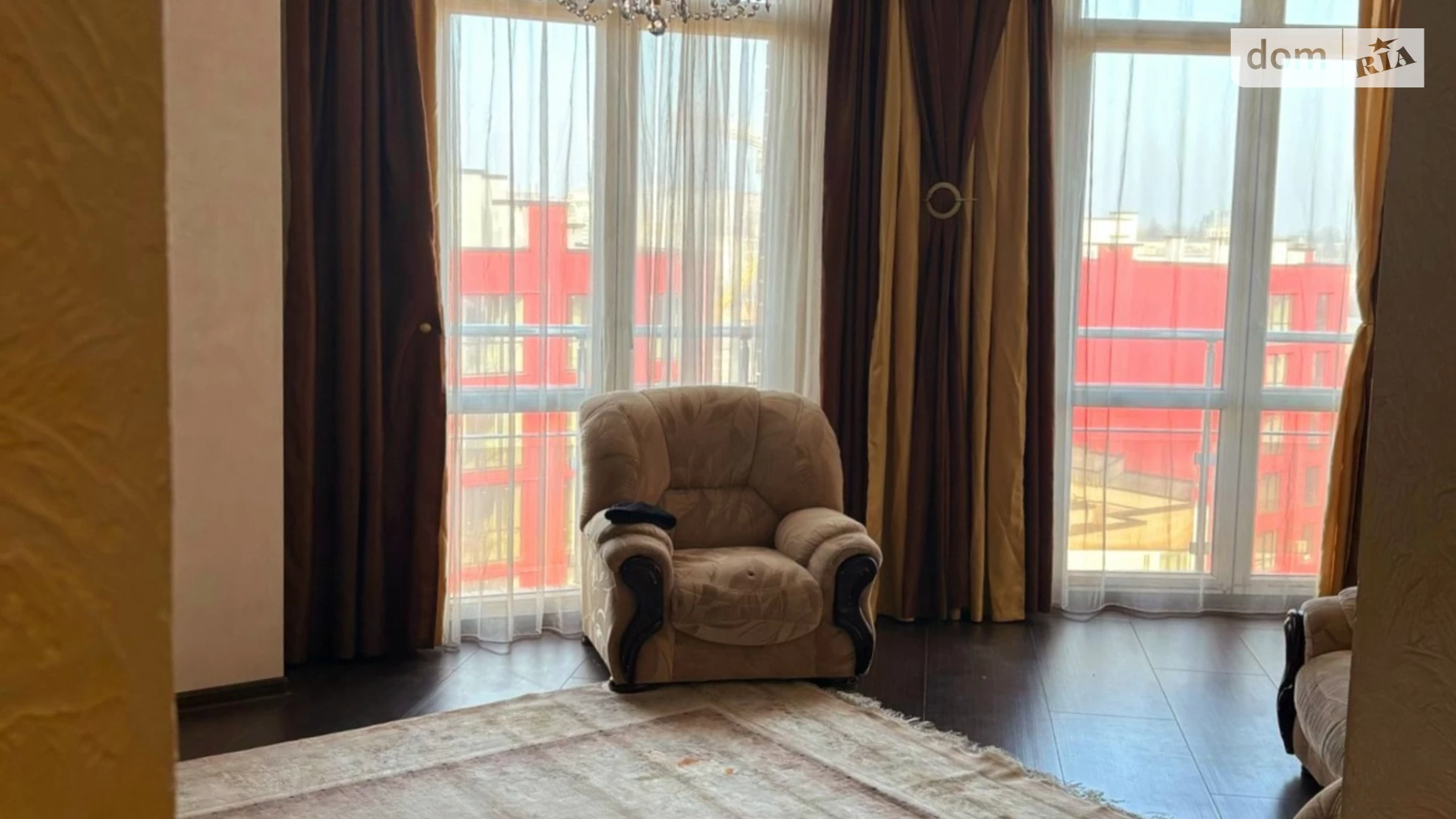 Продается 3-комнатная квартира 106 кв. м в Черновцах - фото 3