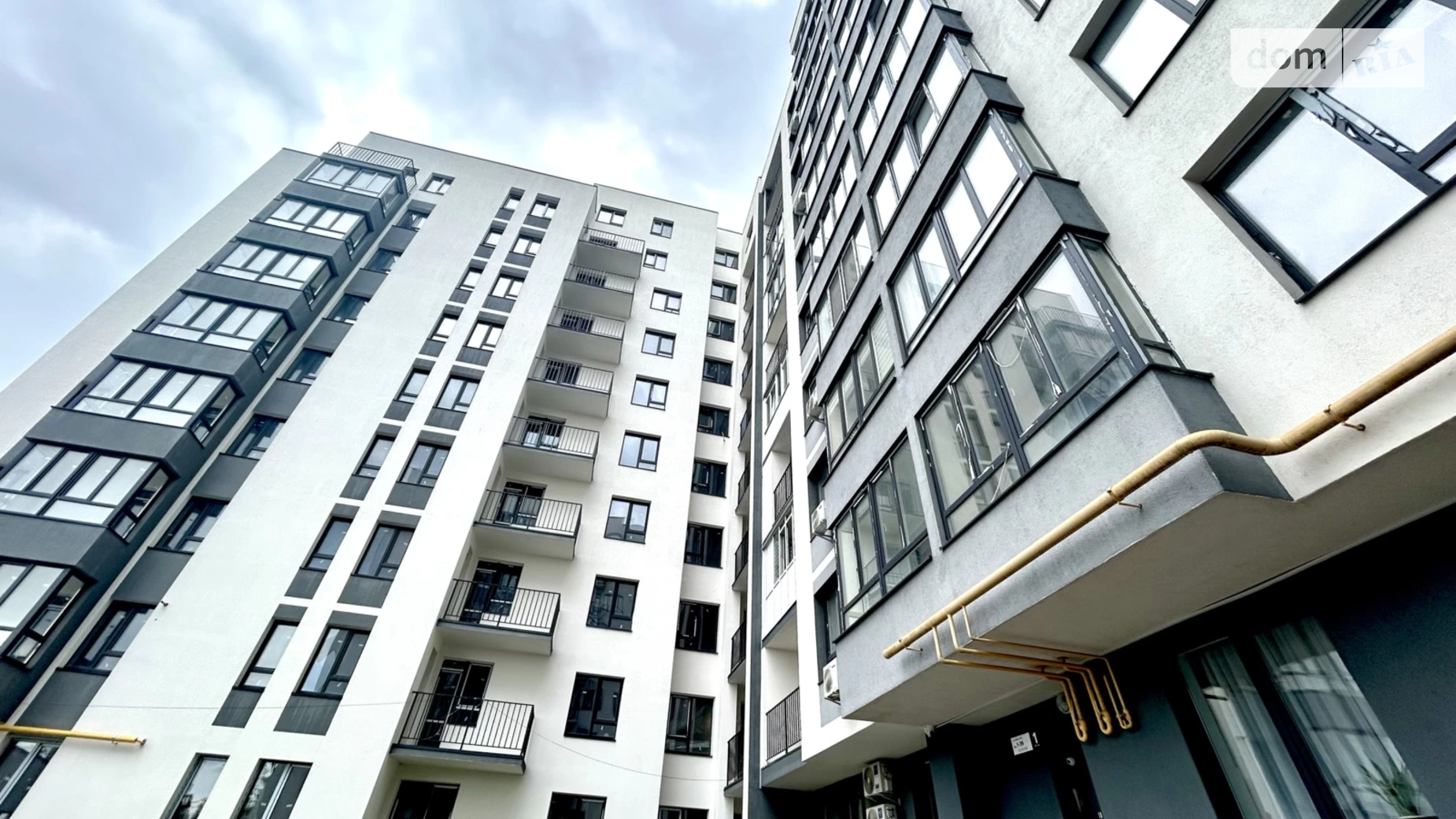 Продается 2-комнатная квартира 62 кв. м в Львове, ул. Длинная, 30А - фото 3